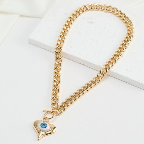 Evil Eye Heart Pendant Necklace Gold Tone Toggle Clasp 15 Inch Chain New - Picture 10 of 10